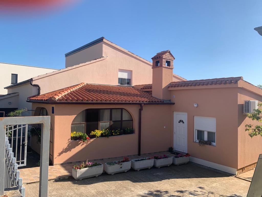 Apartman Dalija Vinkuran Bagian luar foto