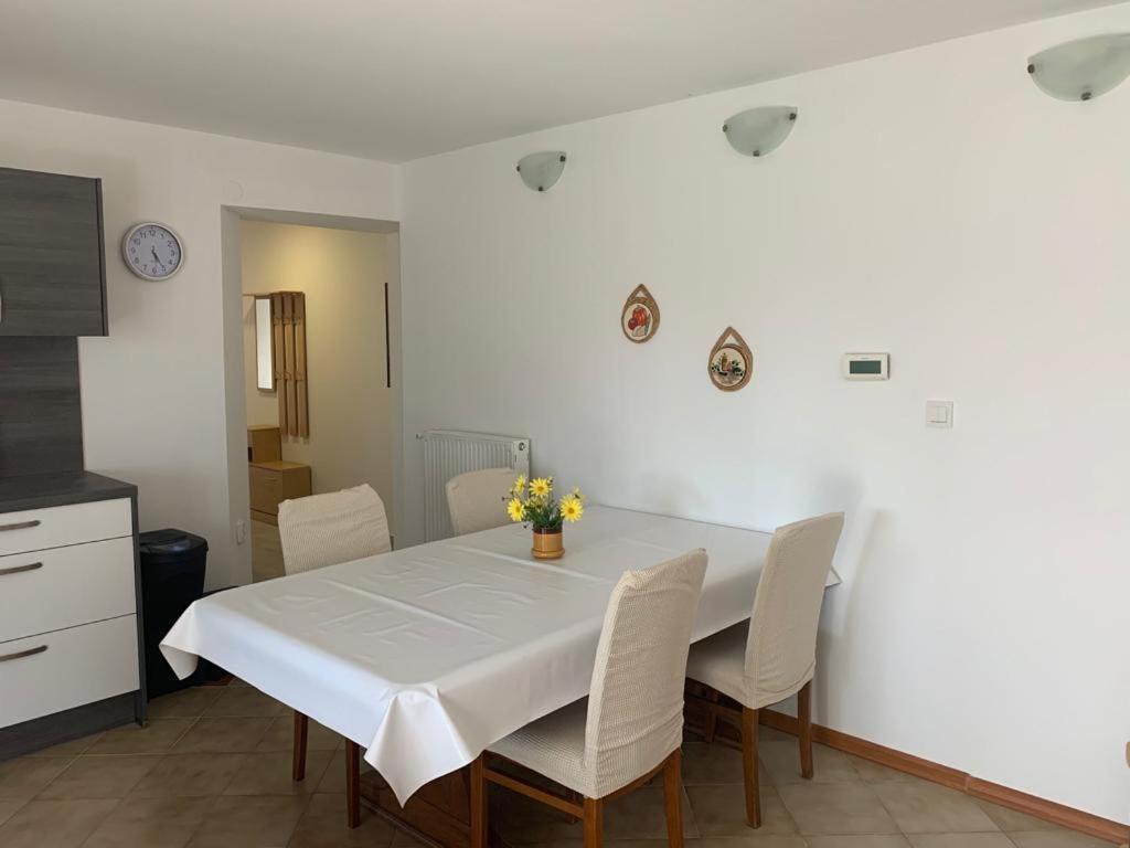 Apartman Dalija Vinkuran Bagian luar foto